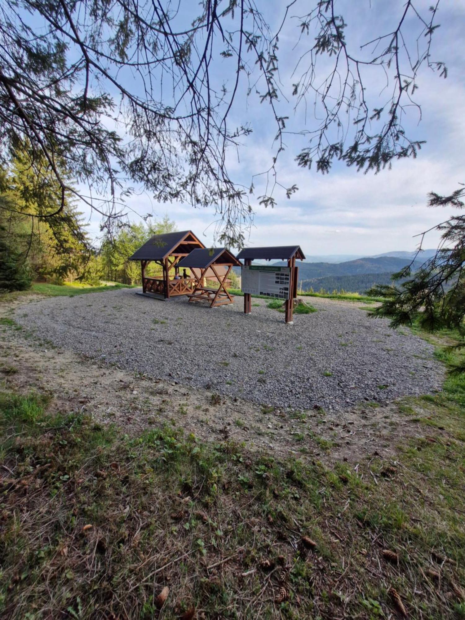 Chata Pod Mogielica Komfortowe Pokoje Z Widokiem Na Mogielice 1000M Od Tras Wokol Gory Mogielica Holiday home Slopnice